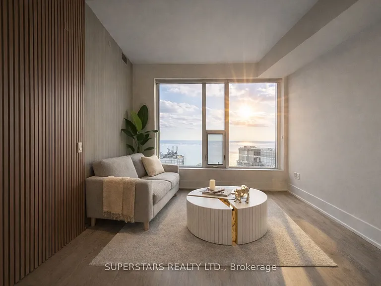 10 York St #4208 — Photo 6