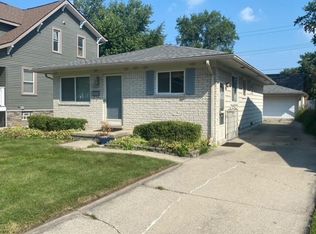 1048 Princeton Rd, Berkley, MI 48072
