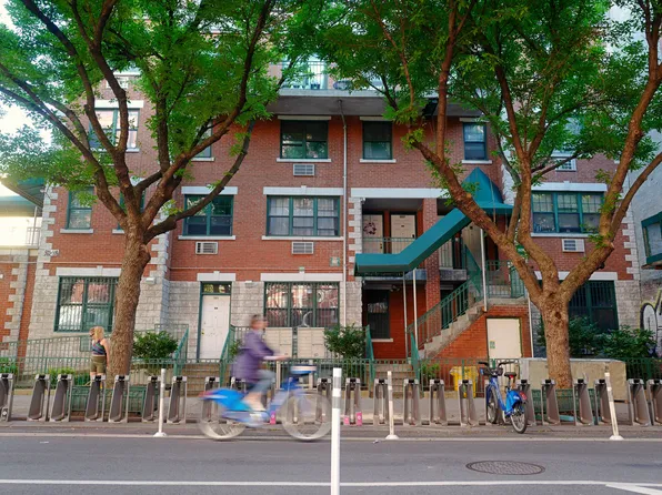 507 East 13th Street image 12 of 17