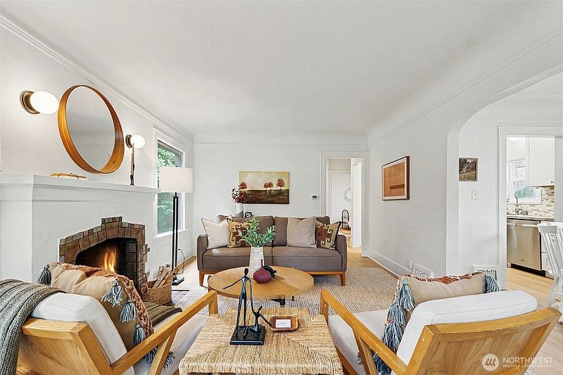 5th image of 1111 N 76th Street #1
