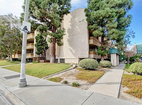 3rd image of 12121 Centralia St Unit 208