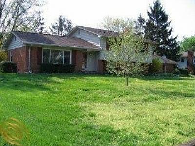 1st image of 28566 Kendallwood Dr