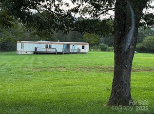 3944 Hollywood Ridge Rd, Lenoir, NC 28645