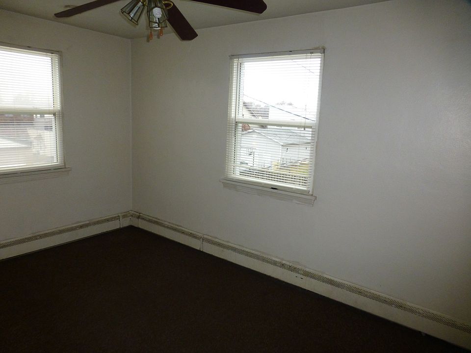 Building Photo 3