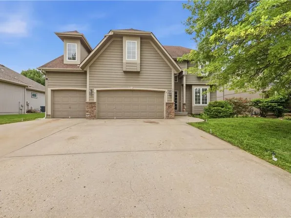 361 W Westhoff Pl, Gardner, KS 66030