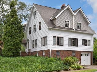 1480 Lewis Dr, Lakewood, OH 44107