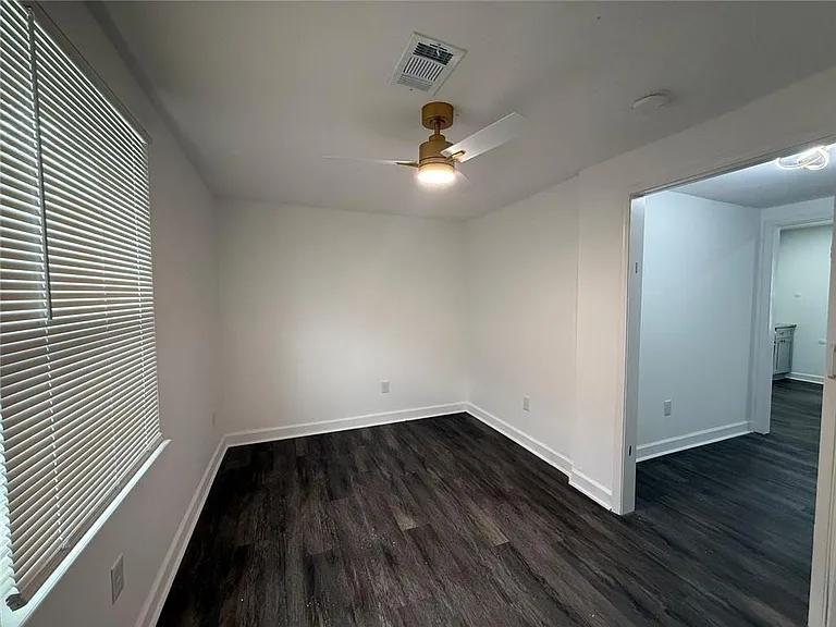 1040 Palmetto Ave SW — Photo 14