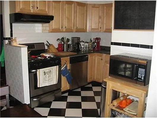 Rented by Douglas Elliman | media 3