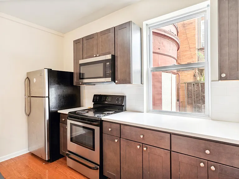 1519-21 N 16th St #14 — Photo 30