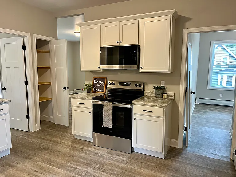17 Lawrence St #2 — Photo 8