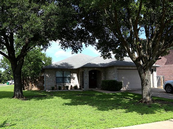 3rd image of 218 Covala Dr
