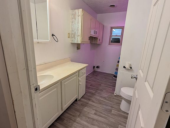 2nd image of 364 Blaine Ave