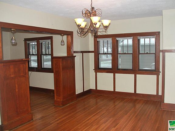 5th image of 3417 5th Ave
