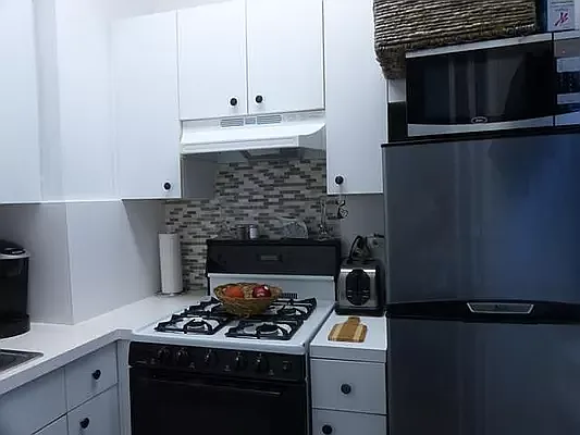 Rented by Ovation Properties, LLC | media 29