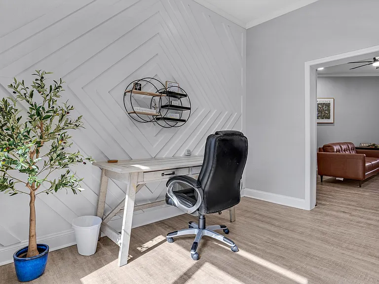 3011 Trailwood Dr — Photo 12