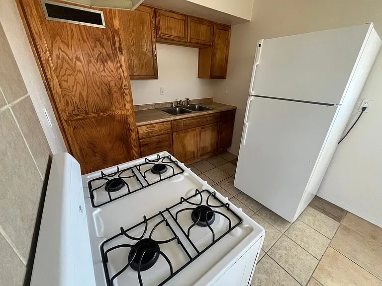 P170 — Photo 26