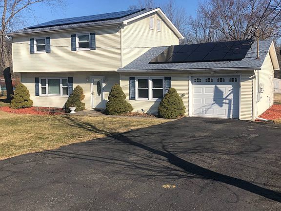 2nd image of 32 Park Dr