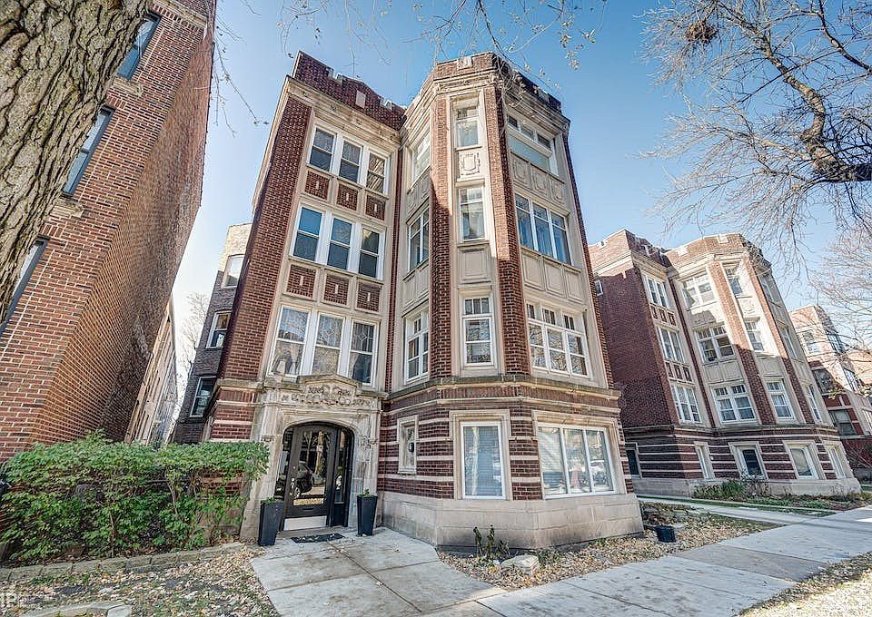 1st image of 5018 S Woodlawn Ave APT 2N
