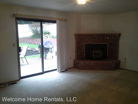 4th image of 3436 Mercedes Dr NE