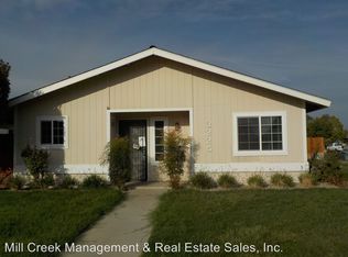 3225 S Woodland St, Visalia, CA 93277