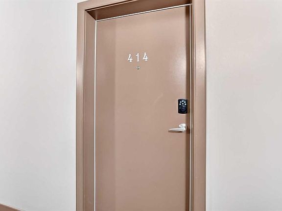5th image of 120 Country Village Cir NE #414