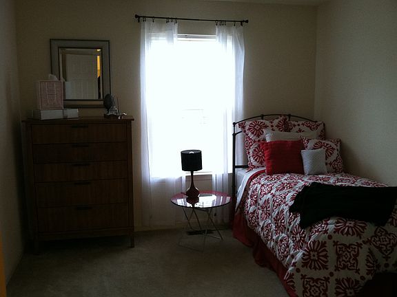 4th image of 22521 Iverson Dr Unit 9