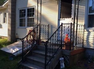 185 Holcomb Rd, Averill Park, NY 12018