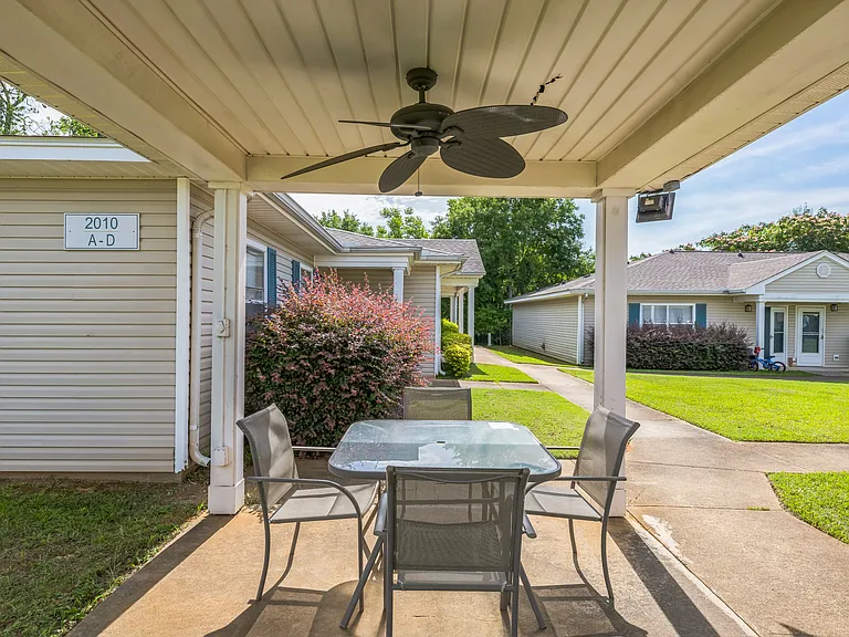 Havenly Park Villas — Photo 14