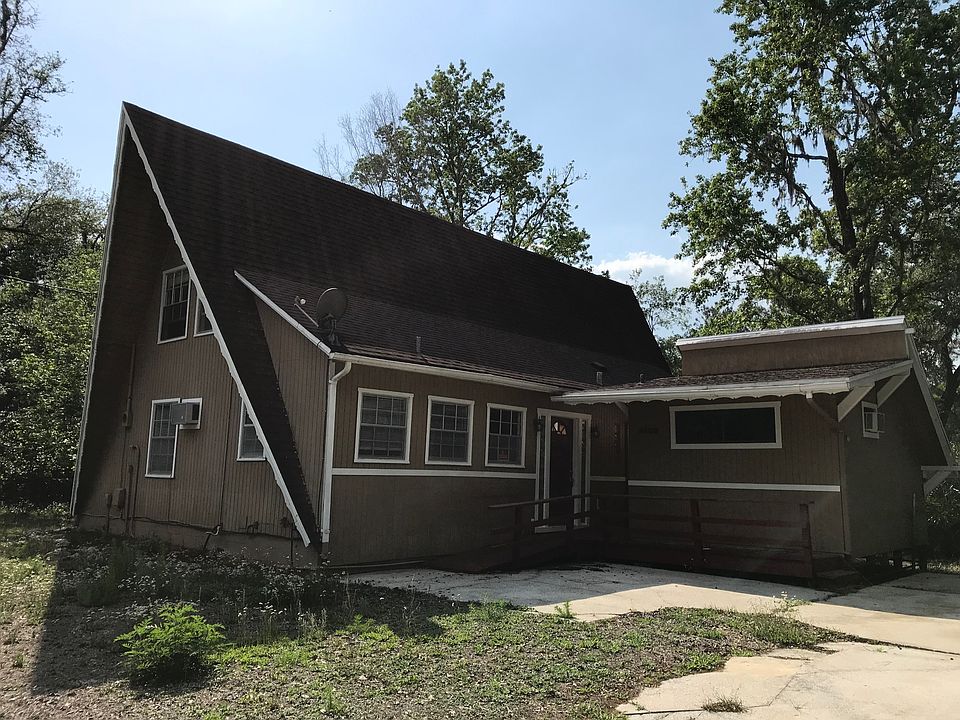 1st image of 3468 Riverdale Dr