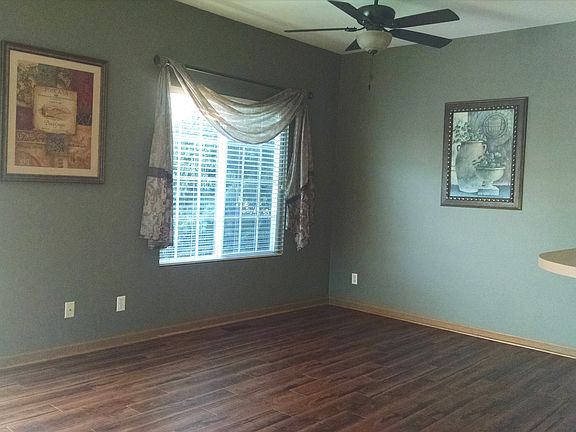 Large Dining Space!