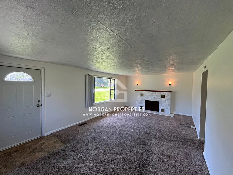 2418 W 18th St — Photo 2