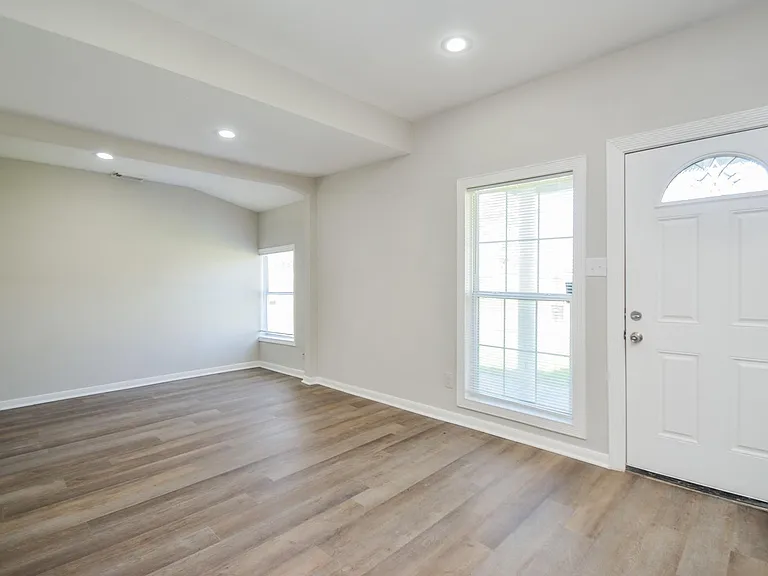 5238 Keystone St — Photo 4