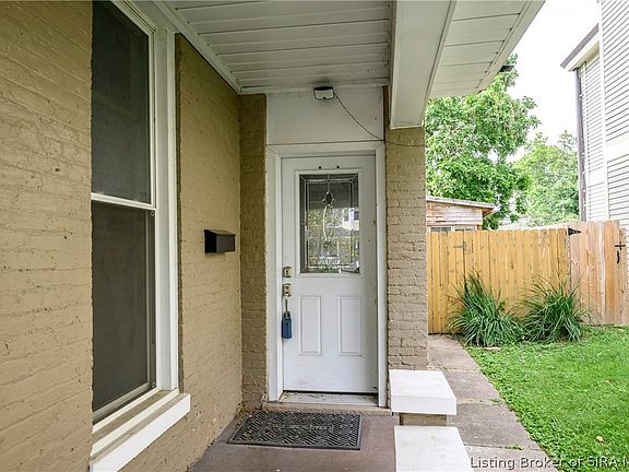3rd image of 617 E Elm Street