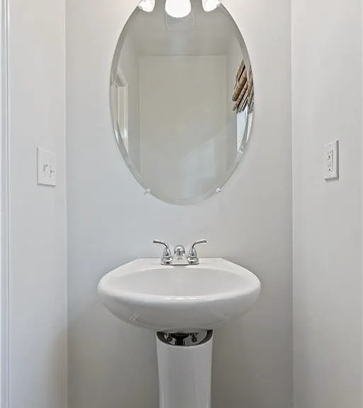 60 Manilla Ln — Photo 11
