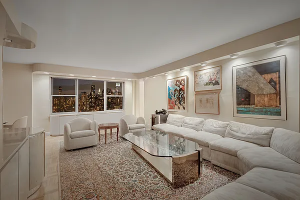 Sold by Douglas Elliman | media 29