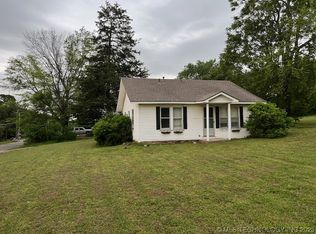 2204 S 61st West Ave, Tulsa, OK 74107