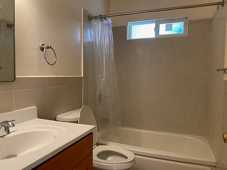 42 W Lake Dr — Photo 5