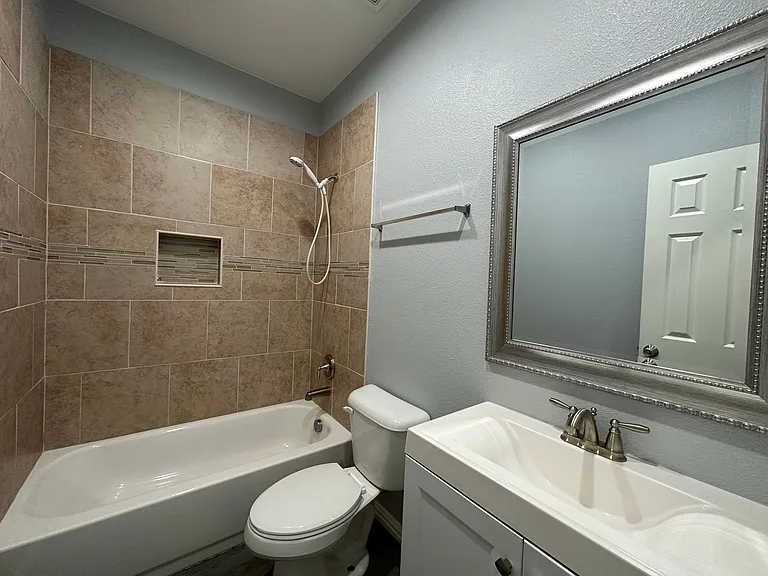 7411 Novella Dr — Photo 8