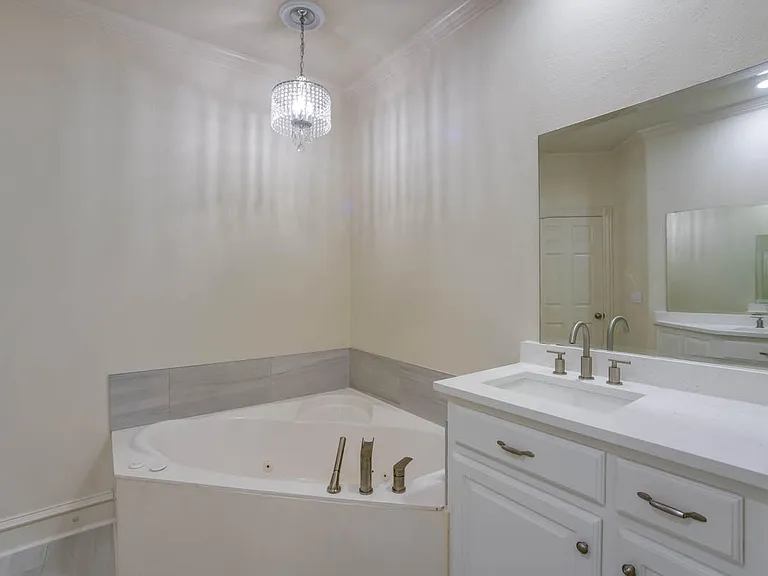 4110 McKinney Ave #5 — Photo 17
