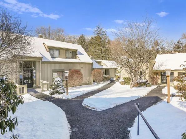 306 Heritage Village #A, Southbury, CT 06488