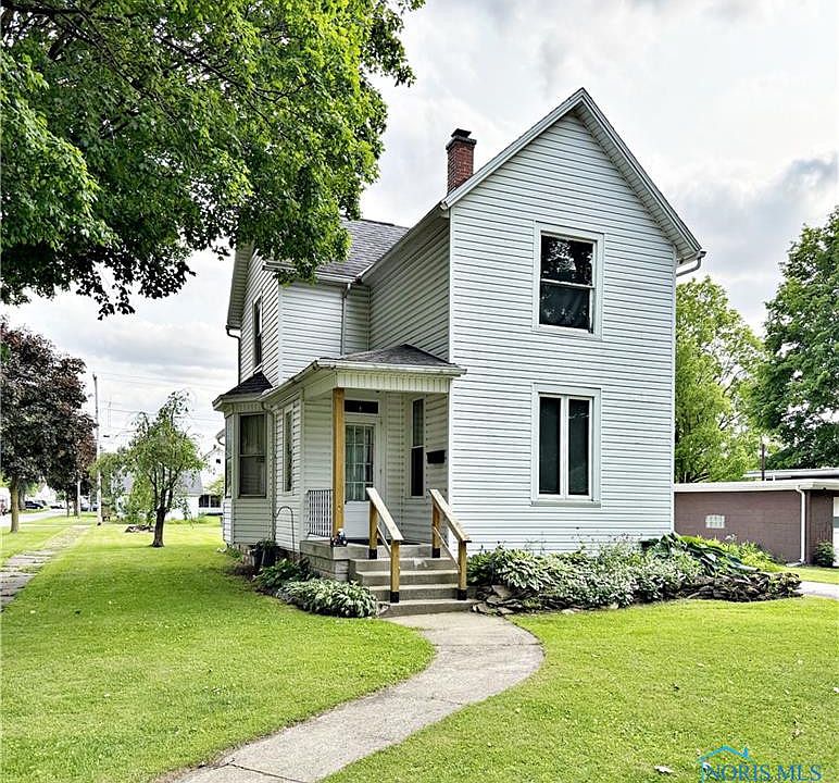 1st image of 125 W Davis St