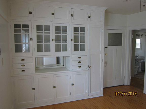 4th image of 3445 N Fratney St #1