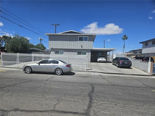 4966 Lana Dr, Paradise Town, NV 89121