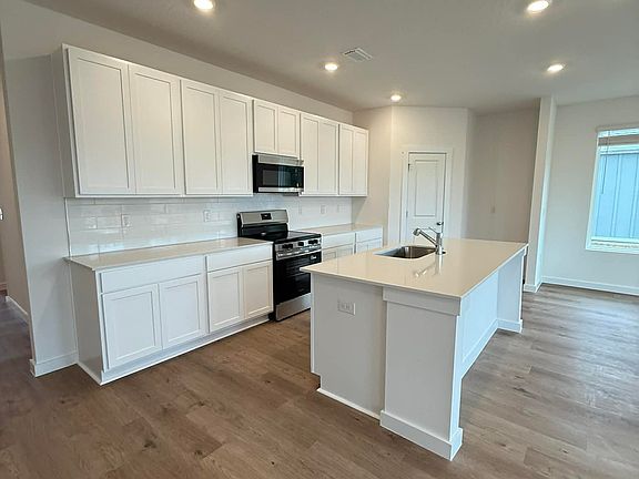 3rd image of 3839 Casita Cir