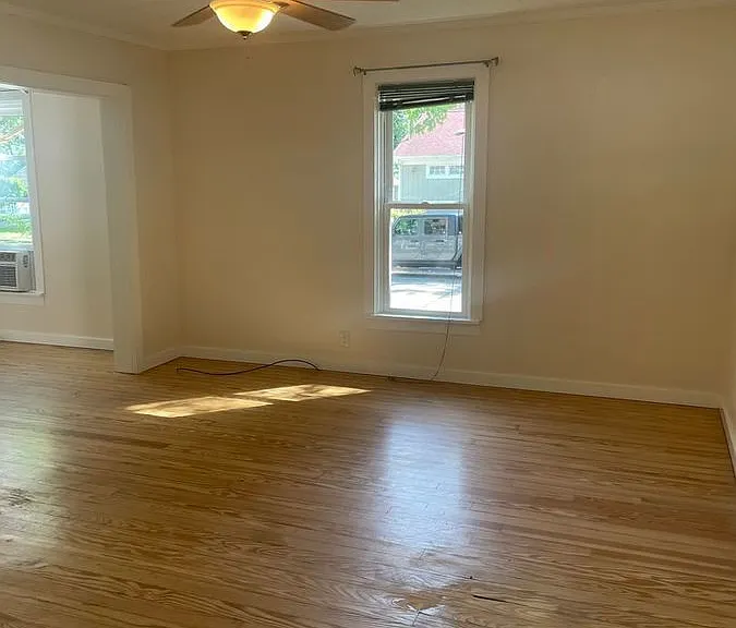 923 Court St #LOWER — Photo 5