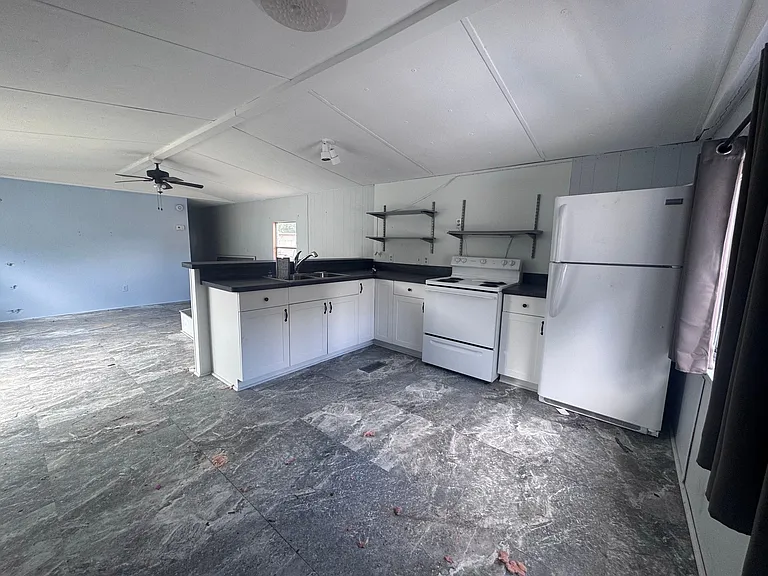 4115 Aurora Rd #9 — Photo 3