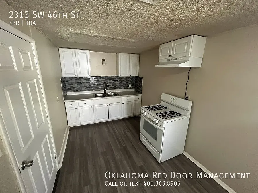 Beautiful 3 bedroom home available now! — Photo 3
