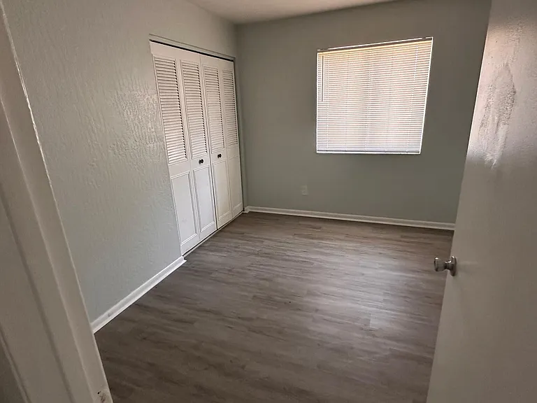 2100 Forest Knoll Dr NE #204 — Photo 9