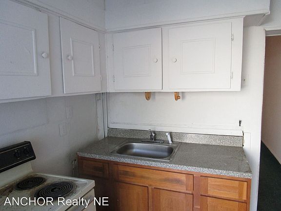 3rd image of 259 E Tusculum St