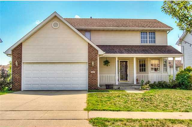 1st image of 707 SE Chaparal Dr